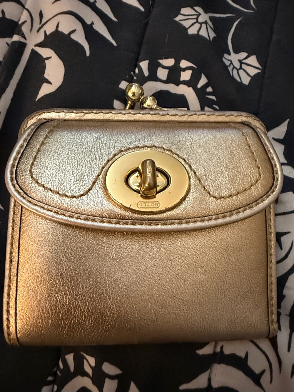 Vintage Y2K Coach Metallic Gold Leather Turn-Lock Wallet